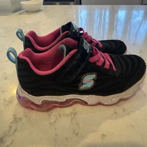 Skechers Kids Sneakers in Black and Pink